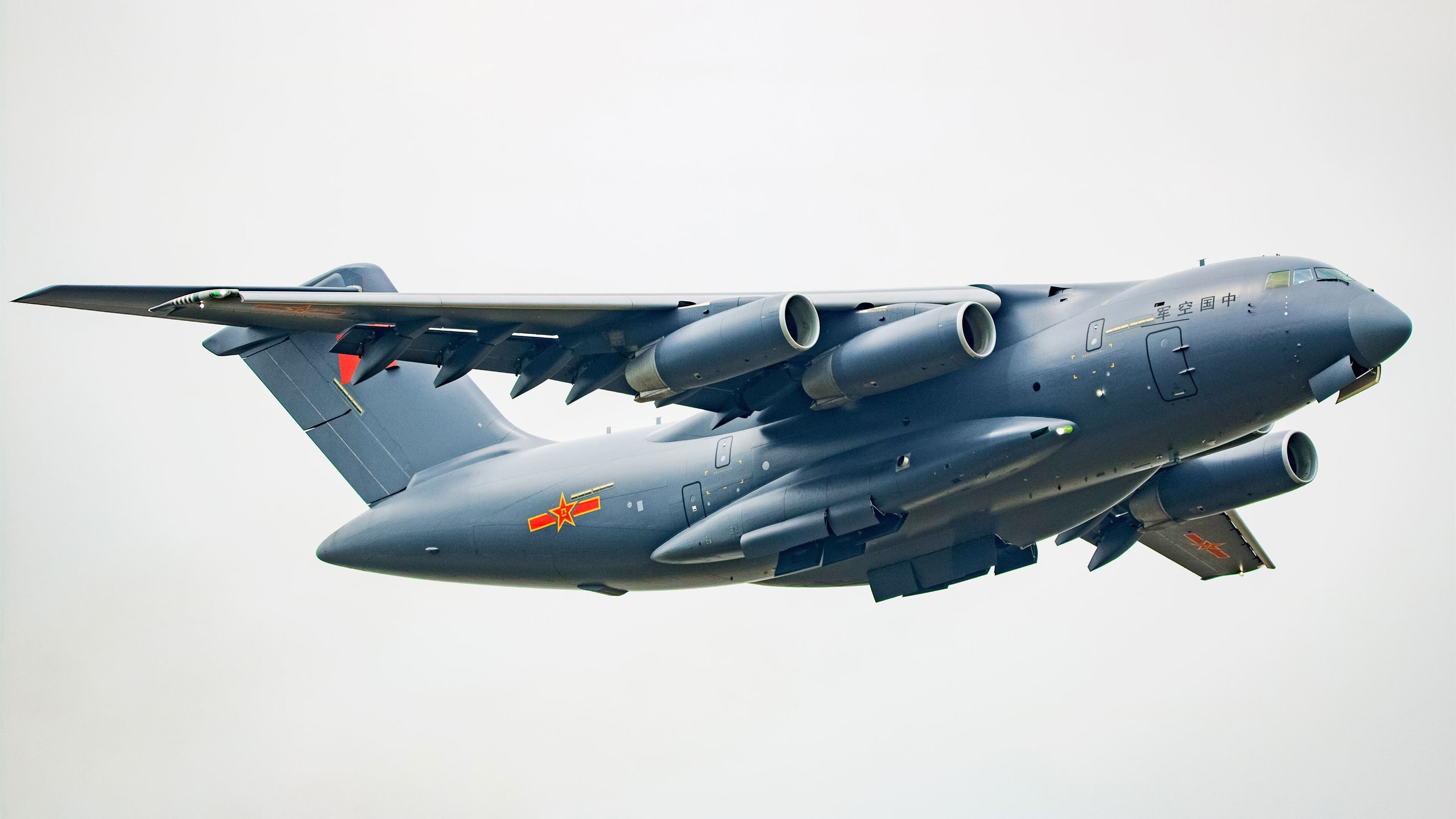 开云-英超冲刺激烈：每场都紧张刺激！，英超满场