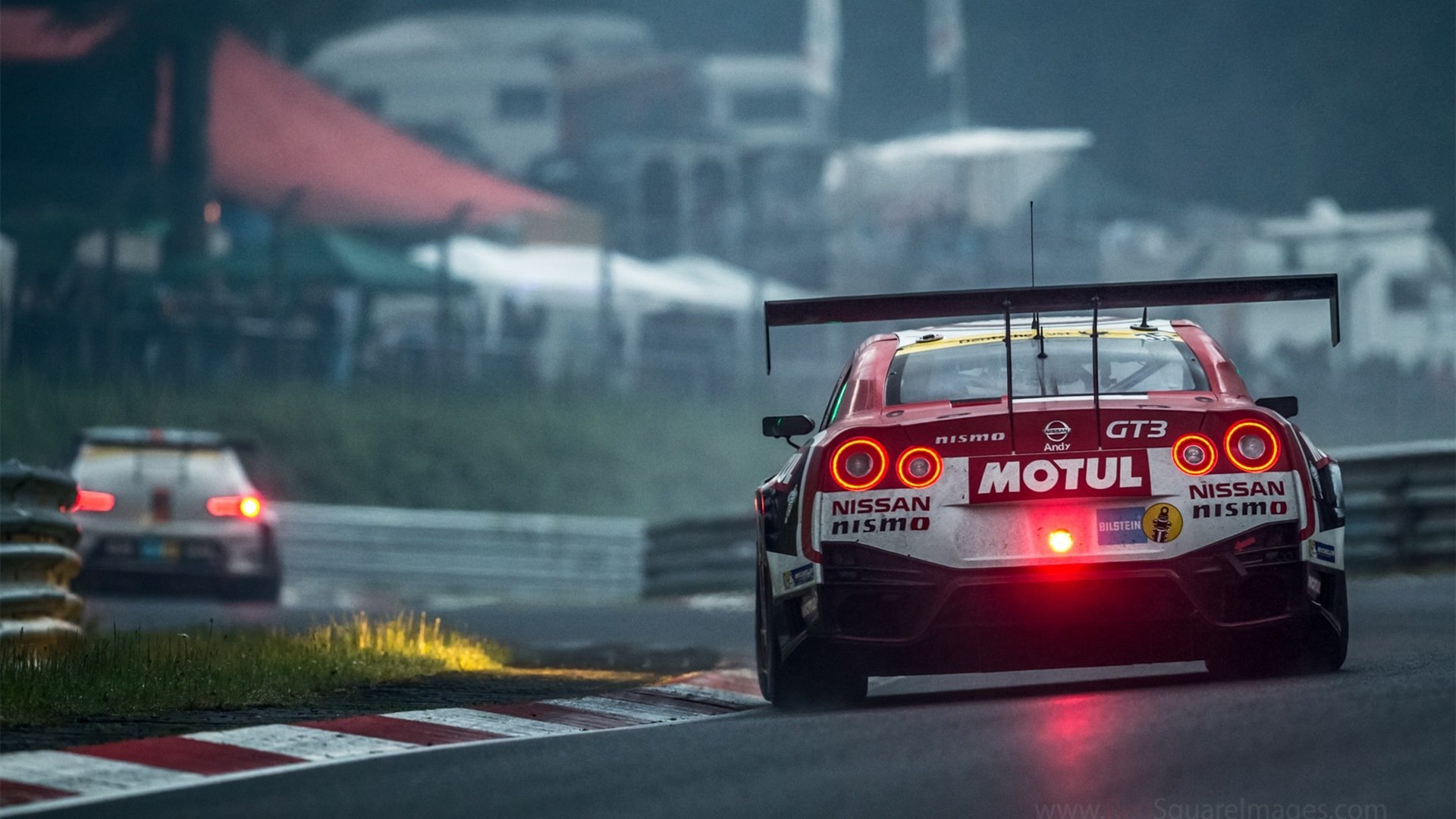 开云官方网页登录-詹姆斯表扬队友团队合作愈发默契，詹姆斯与队友的各种出场动作