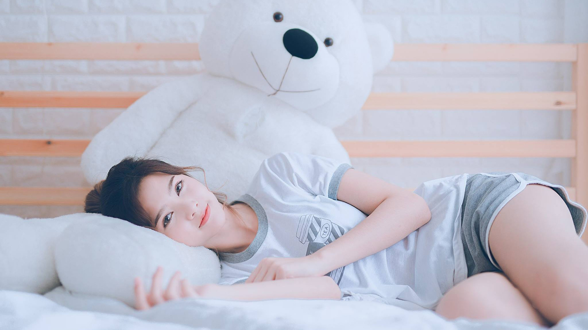 自由泳赛场张雨霏表现亮眼,张雨霏自由泳金牌