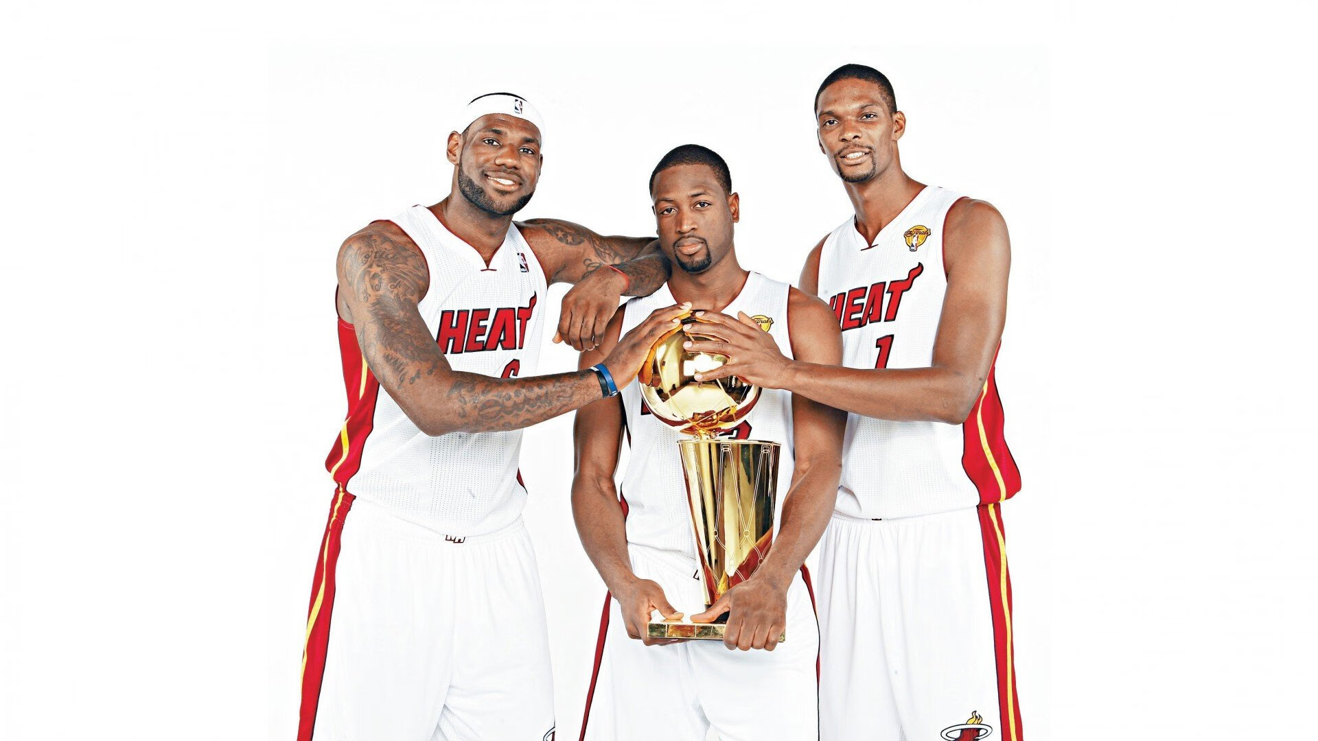 男子篮球季后赛战况激烈，男篮季后赛直播